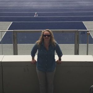 Meet your Posher, Ashley